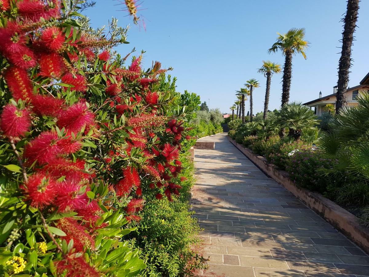 Sky Fort Garda View Sirmione Exterior photo
