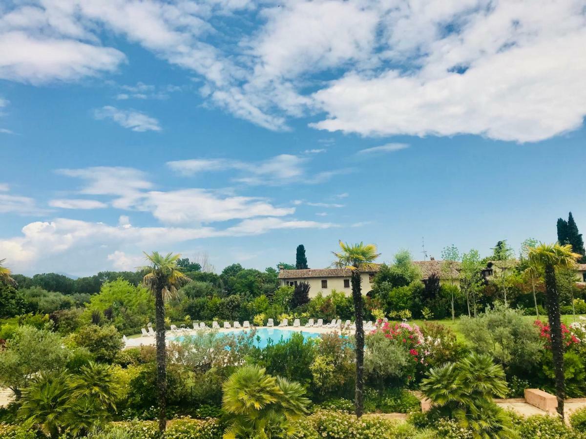 Sky Fort Garda View Apartment Sirmione Exterior photo